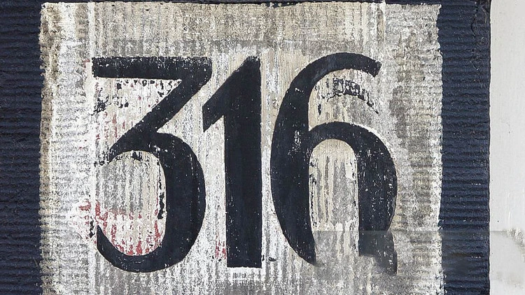 316 askelta tavoitteeseen – matkani toimittajana ja pohdinta maapallon pyörimissuunnasta